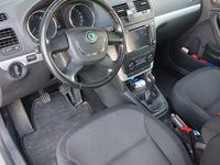 Gebraucht Skoda Yeti 110 PS (80 kW) 2011 Grau SUV