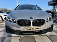 Gebraucht BMW 218 Advantage 150 PS (110 kW) 2021 Glaciersilber Van / Kleinbus