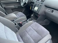 gebraucht VW Touran 2.0 TDI DSG Highline,Navi,PDC,Sitzh.