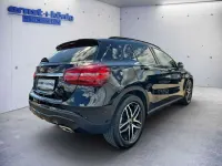 Gebraucht Mercedes GLA200 Urban 156 PS (114 kW) 2018 Kosmosblack  met. SUV