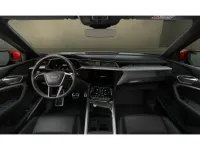 Gebraucht Audi Q8 Sportback e-tron S-Line 300 kW (408 PS) 2023 Rot SUV
