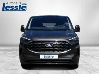 Neu Ford Tourneo Titanium X 170 PS (125 kW) 2026 Magneticgrau (metallic) Van / Kleinbus