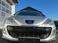 Gebraucht Peugeot 308 Access 120 PS (88 kW) 2010 Silber Limousine