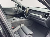 Neu Volvo XC60 Plus 455 PS (334 kW) 2026 Metallic (schwarz SUV