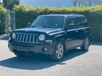 Gebraucht Jeep Patriot Sport 140 PS (102 kW) 2009 Silber SUV