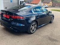 Gebraucht Jaguar XE R-Dynamic 179 PS (131 kW) 2020 Blau Limousine