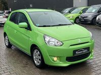 Gebraucht Mitsubishi Space Star 80 PS (58 kW) 2014 Grün Van / Kleinbus