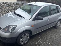 Gebraucht Ford Fiesta 80 PS (58 kW) 2009 Silber Kleinwagen