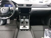 Używany Skoda Superb 218 KM (160 kW) 2023 Czarny Kombi