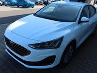 Neu Ford Focus Titanium 155 PS (114 kW) 2025 Weiß Limousine