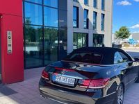 Gebraucht Mercedes E250 204 PS (150 kW) 2014 Schwarz Cabrio