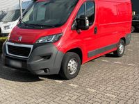 Gebraucht Peugeot Boxer 110 PS (80 kW) 2016 Rot Van