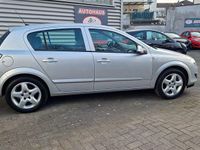 Gebraucht Opel Astra Edition 105 PS (77 kW) 2007 Silber Limousine