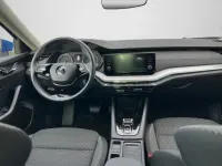 Gebraucht Skoda Octavia Selection 150 PS (110 kW) 2024 Raceblau metallic (metallic) Limousine