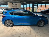 Gebraucht Ford Focus ST-Line X 155 PS (114 kW) 2024 Blau Limousine