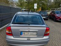 Gebraucht Opel Astra 85 PS (62 kW) 2002 Silber Limousine