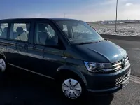 Używany VW Caravelle 150 KM (110 kW) 2016 Zielony Van