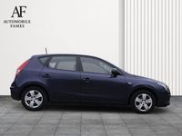 Gebraucht Hyundai i30 110 PS (80 kW) 2008 Blau Limousine