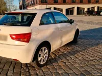 Gebraucht Audi A1 86 PS (63 kW) 2010 Weiß Kleinwagen