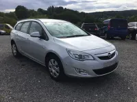 Gebraucht Opel Astra Selection 110 PS (80 kW) 2012 Silber Kombi