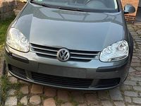 Gebraucht VW Golf V 105 PS (77 kW) 2004 Grau Kleinwagen