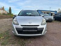 Gebraucht Renault Clio GrandTour 103 PS (75 kW) 2012 Silber Kombi