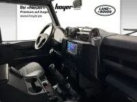 Gebraucht Land Rover Defender SE 122 PS (89 kW) 2014 Keswick green Kombi