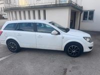 Gebraucht Opel Astra 110 PS (80 kW) 2010 Weiß Kombi