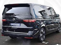 Gebraucht VW Multivan Style 150 PS (110 kW) 2024 Schwarz Van