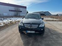 Gebraucht Mercedes ML320 224 PS (164 kW) 2008 Schwarz SUV