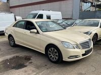 Gebraucht Mercedes E200 136 PS (100 kW) 2013 Hellelfenbein Limousine