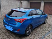 Gebraucht Hyundai i30 Passion 110 PS (80 kW) 2017 Blau Limousine