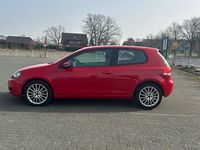 Gebraucht VW Golf VI 80 PS (58 kW) 2009 Rot Kleinwagen