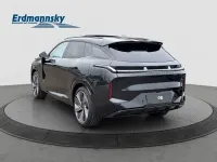 Neu Lynk & Co 08 349 PS (256 kW) 2026 Schwarz SUV