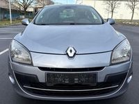 Gebraucht Renault Mégane 131 PS (96 kW) 2010 Blau Limousine