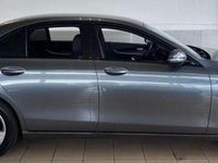 Gebraucht Mercedes E220 Avantgarde 194 PS (142 kW) 2017 Selenitgrau Limousine