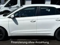 Gebraucht Hyundai i20 101 PS (74 kW) 2017 Weiß Kleinwagen