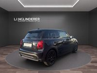 Gebraucht Mini Cooper Classic 136 PS (100 kW) 2024 Midnight black ii Kleinwagen