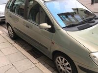 Używany Renault Scénic 107 KM (78 kW) 2002 Zielony Minivan