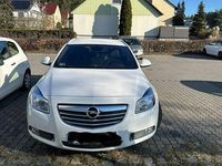 Gebraucht Opel Insignia Edition 160 PS (117 kW) 2013 Weiß Kombi