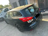 Gebraucht Ford Focus 105 PS (77 kW) 2016 Schwarz Kombi