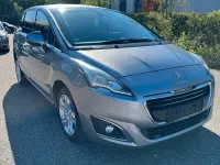 Gebraucht Peugeot 5008 114 PS (83 kW) 2014 Silber Van / Kleinbus