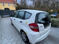 Gebraucht Honda Jazz S 90 PS (66 kW) 2013 Weiß Kleinwagen