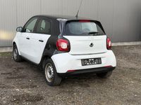 Gebraucht Smart ForFour Basis 71 PS (52 kW) 2019 Schwarz Kleinwagen