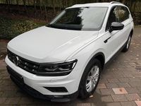 Gebraucht VW Tiguan Allspace IQ Drive 150 PS (110 kW) 2019 Weiß SUV