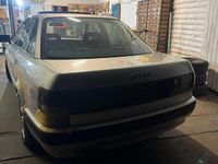 Second-hand Audi 80 90 CP (66 kW) 1994 Argintiu Berlinǎ