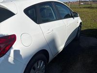 Second-hand Opel Astra 101 CP (74 kW) 2014 Alb Berlinǎ