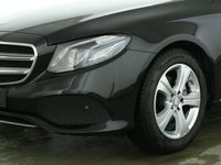 Gebraucht Mercedes E220 Avantgarde 194 PS (142 kW) 2017 Schwarz metallic Kombi