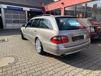 Gebraucht Mercedes E280 190 PS (139 kW) 2006 Silber Kombi