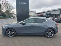 Neu Mazda 3 Exclusive 140 PS (102 kW) 2026 Grau Limousine